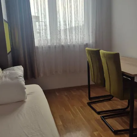 Maxilux Apartment